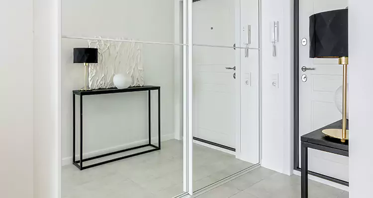 Mirrored Bifold Closet Doors Repair in Kendall West, FL