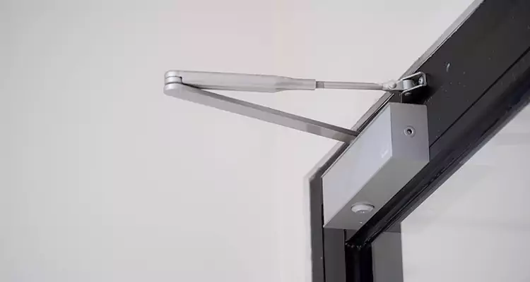 Screen Door Closer Repair in Kendall West, FL