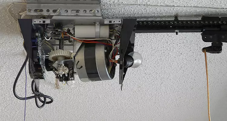 Emergency Garage Door Opener Repair in Kendall West, FL