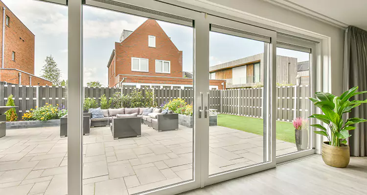 Best Sliding Screen Door Replacement Company in Kendall West, FL