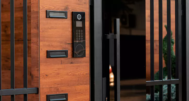 Automatic Door Maintenance in Kendall West, FL