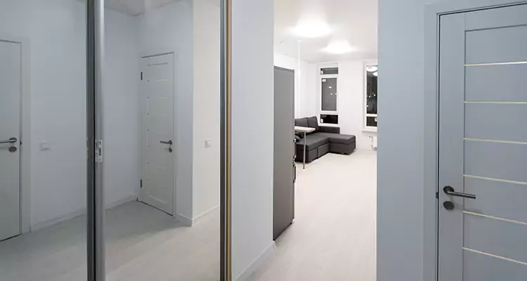 Modern Mirrored Closet Doors Repair in Kendall West, FL