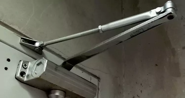 Door Closer Oil Leak Repair in Kendall West, FL