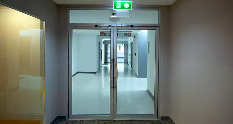 Emergency Glass Door Repair in Kendall West, FL