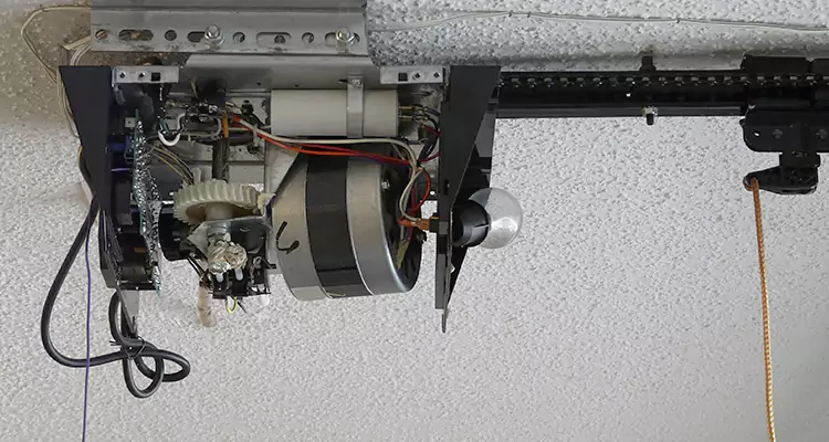 Garage Door Motor Replacement in Kendall West, FL