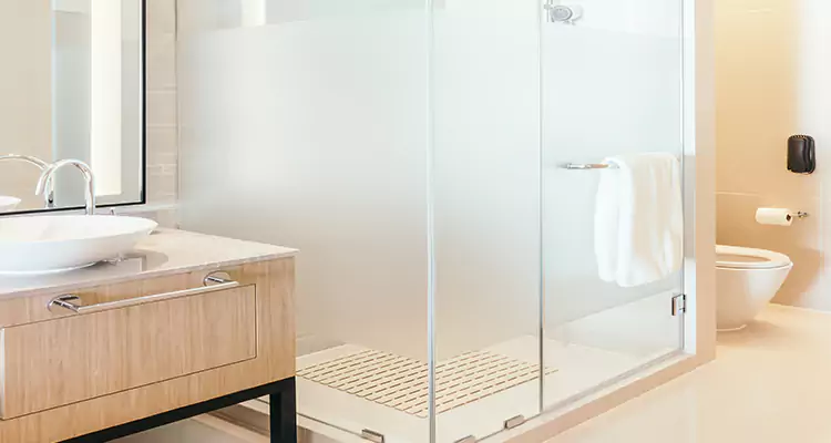 Expert Shower Door Fix and Repair in Kendall West, FL