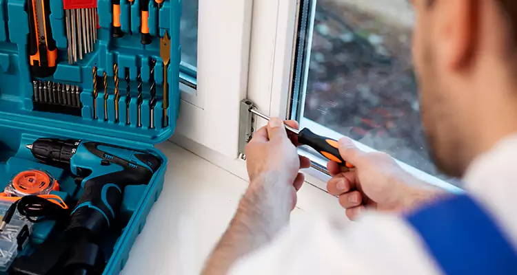 Mirrored Sliding Doors Replacement Expert in Kendall West, FL