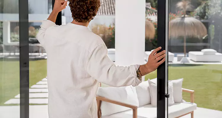 Sliding Screen Door Maintenance for Closing Issues in Kendall West, FL